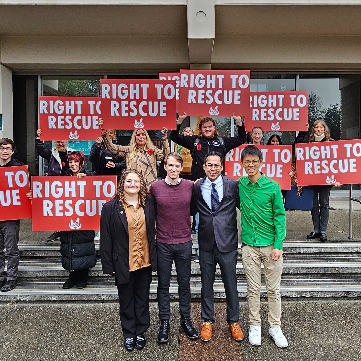 Today in the courtroom, the prosecutors declined to file charges in the Reichardt Duck Farm case, meaning the charges are still under review. As soon as there is another court date we will update you all!
Thank you all who came to court support today!
#RightToRescue