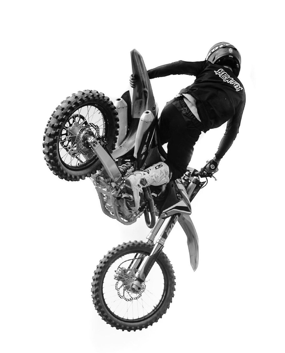 Gura Gear tweet media