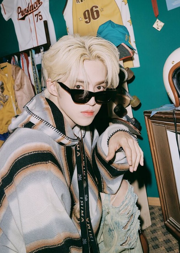 theseoulstory's tweet photo. SEVENTEEN S.Coups has reportedly been exempted from military service due to knee injury

He underwent surgery for a torn anterior cruciate ligament last year. After that, he completely stopped his activities with the group to focus on recovery

https://t.co/S8y9g0D5iE https://t.co/qnFBz3Tadu