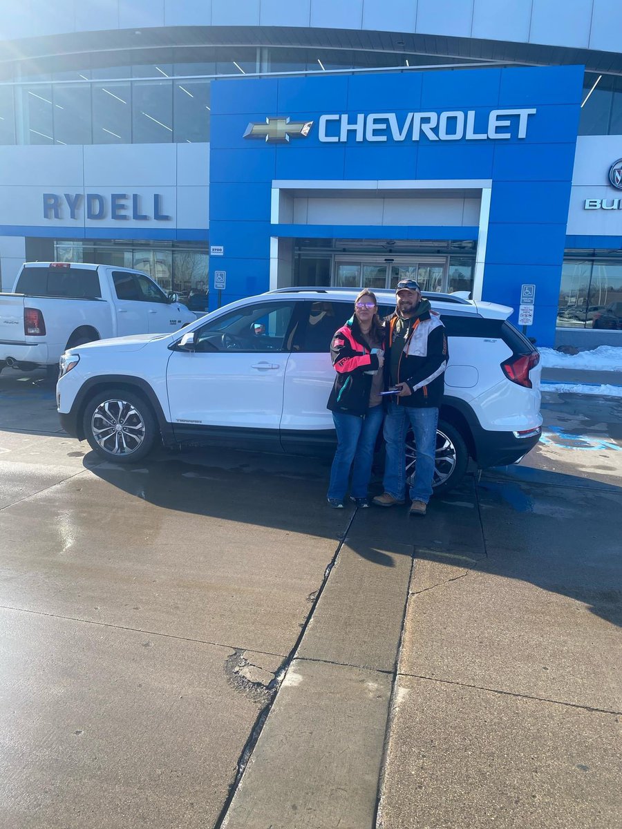 Kayla and Phillip with their #GMC #Terrain they had a great time working with Craig Croaker at Rydell GM. Thank you folks for your support! #Rydell1Team