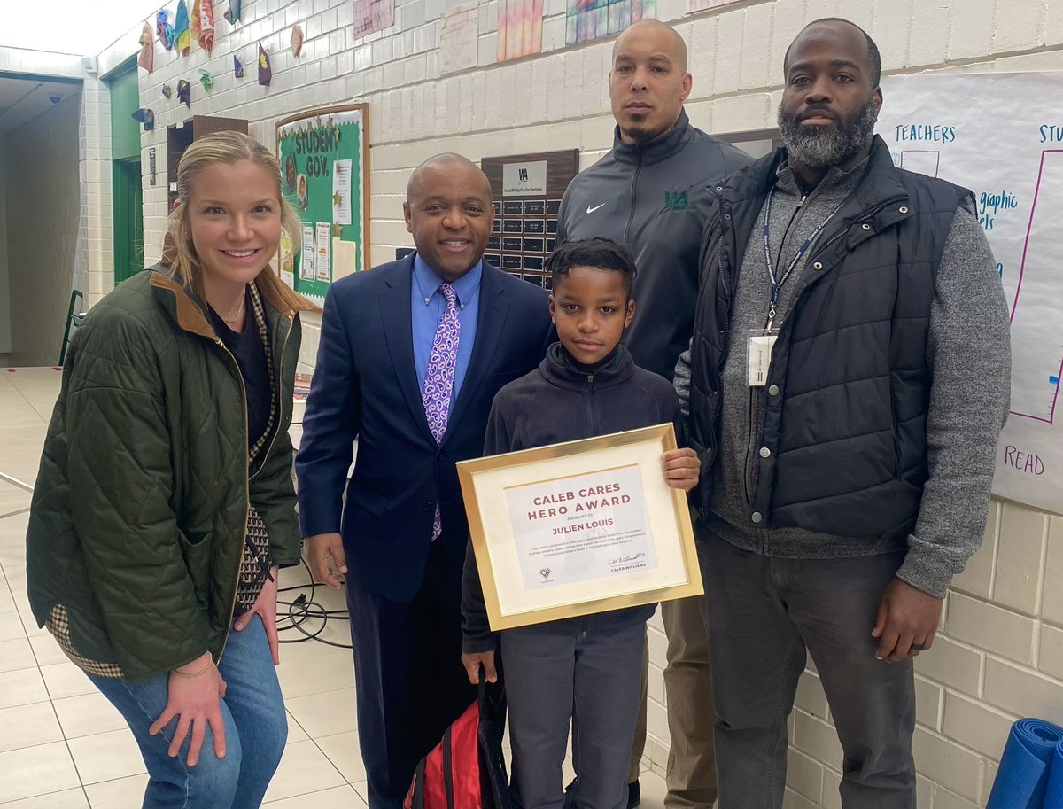 Congratulations to Julien, our February Caleb Cares Hero Award recipient from @WashJesAcademy! Special guest Coach Trivers from @GonzagaSports spoke to the students at WJA and presented the award.