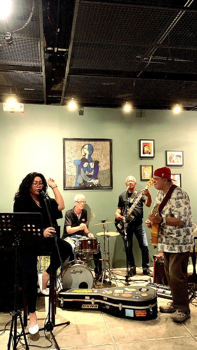 JohnnyAlegre's tweet photo. Jamming with 2/3 of Spy +1. Nice gig last nite at Pablo's Cafe+Bistro.
#JohnnyAlegreGroup https://t.co/jsxpJtryt8