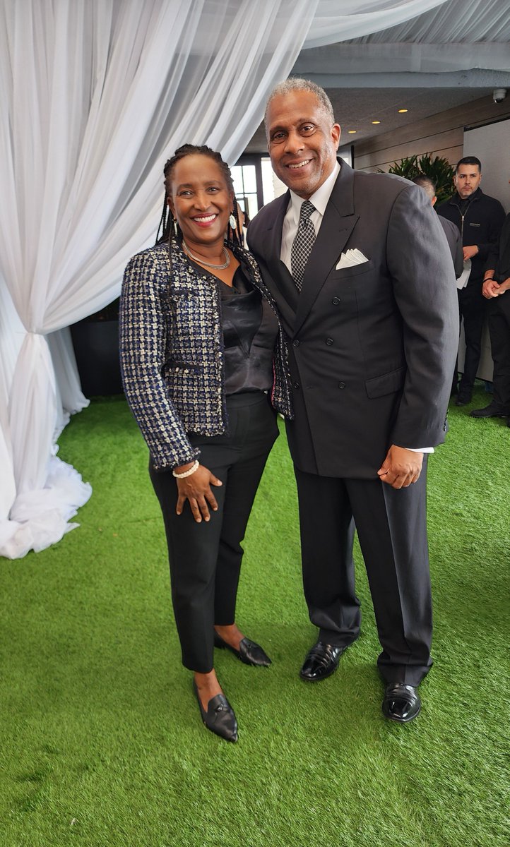 Wrapping up #BlackHistoryMonth with a tribute to Black excellence and environmental activism at @kbla1580 Luncheon with @tavissmiley. Metropolitan AGM/CFO Katano Kasaine and Director Carl Douglas joined the celebration. #KBLAClimateJusticeCampaign2024