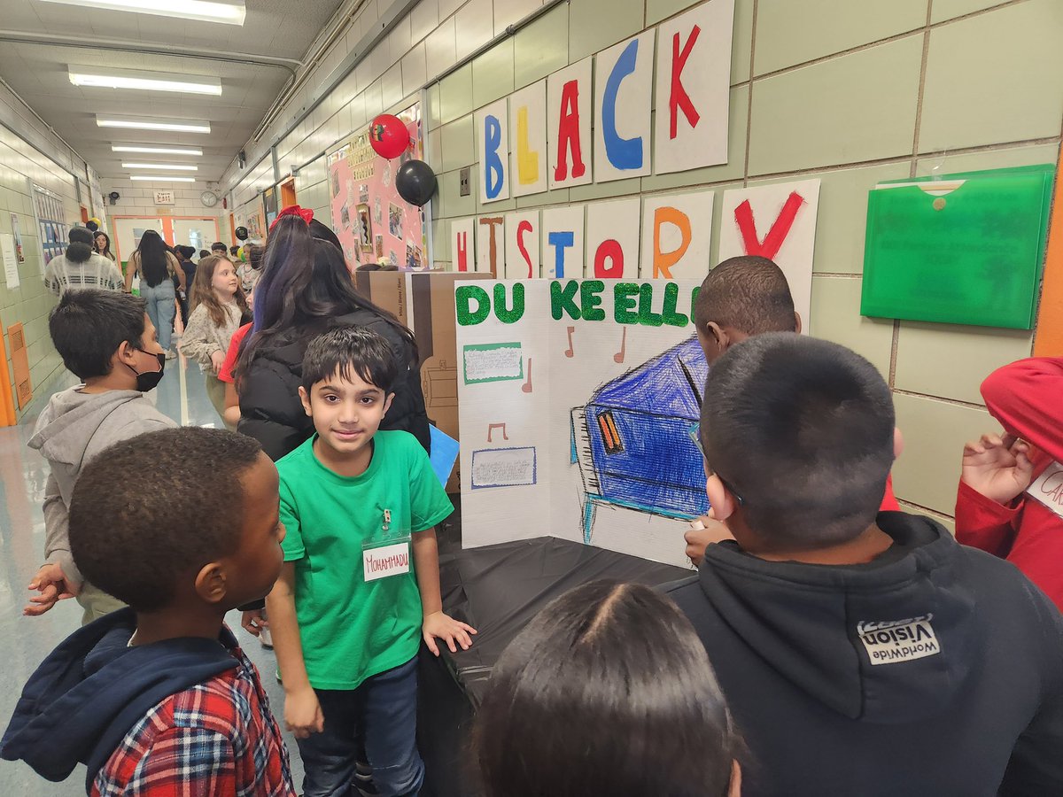 Our culminating event for Black History Month was a gallery walk in which students presented all they have learned! What a beautiful way to learn, celebrate and be inspired! #YouHaveAFriendAtPS10 <a href="/jenn_funes/">Jenn Gonzalez Funes</a> @teacherromero72 <a href="/DrMarionWilson/">Dr. Marion Wilson</a> <a href="/CChavezD31/">Christine Chavez</a> <a href="/CSD31SI/">CSD31StatenIsland</a>