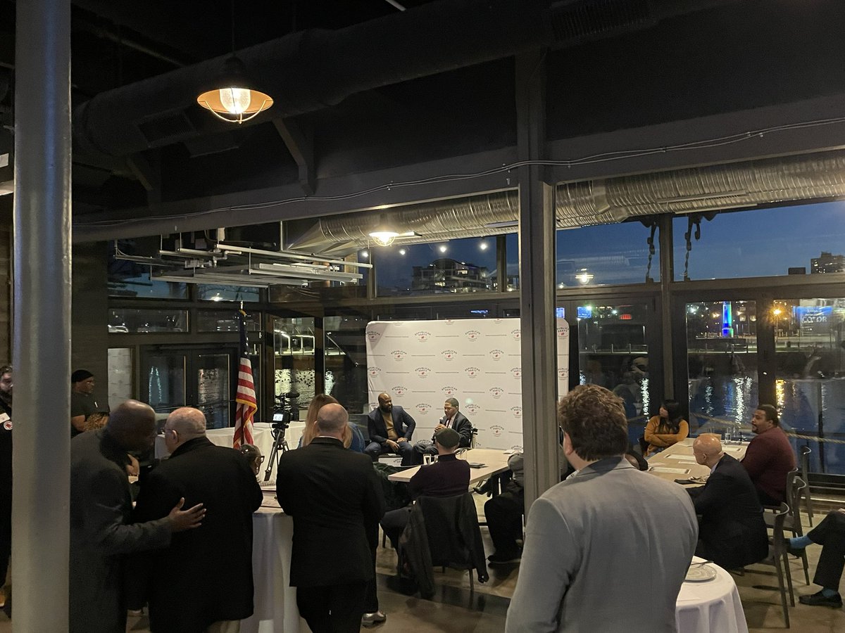 DThrockmorton_'s tweet photo. Closing out #BlackHistoryMonth in Cleveland this evening with special guest @JaRonSmith04! 

Congrats @CuyahogaGOP for a successful event this evening! 

There are 19 days left to vote early, make sure to #BankYourVote before March 19! https://t.co/YZgLDVfoP9