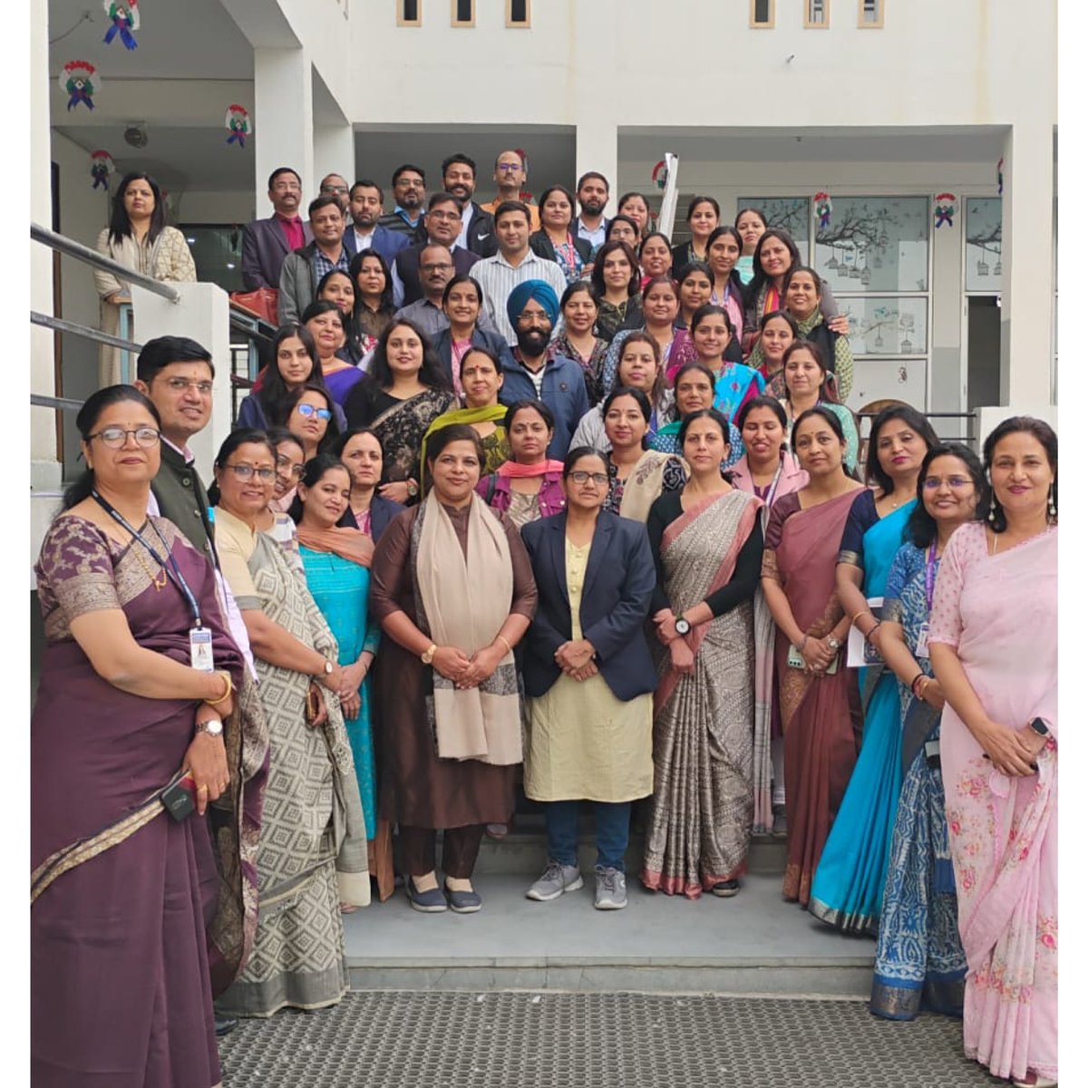 thepalaceschool's tweet image. CBSE&apos;s recent workshop at Oxford International Academy, Jaipur, highlighted the crucial role of AI in classrooms. With expert insights and practical tools, teachers are empowered to integrate AI effectively for student growth. #AIinEducation #EdTech #ClassroomAI