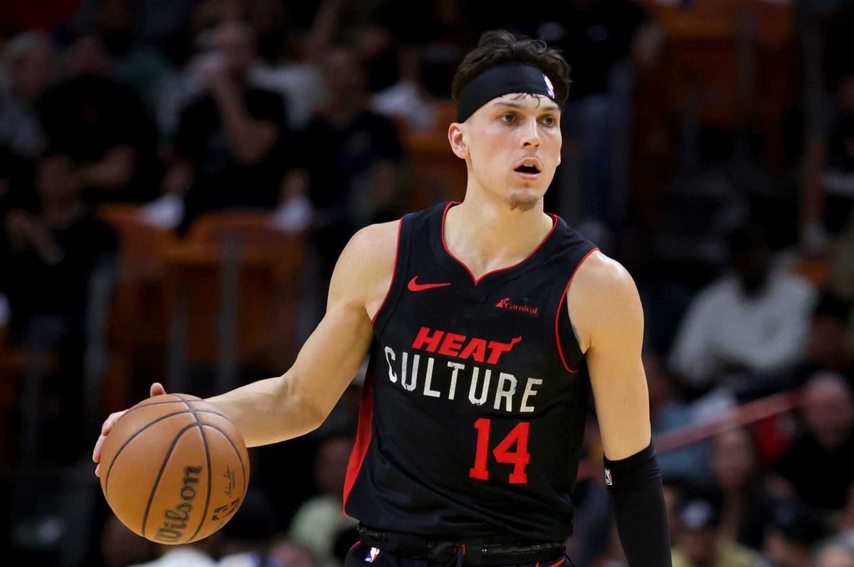 TheHeatCentral's tweet photo. I wondered this last year in the finals as well and same tonight

How much of a difference does Tyler Herro make in the Heat vs Nuggets matchup? 🤔 https://t.co/r7ivofQLLC