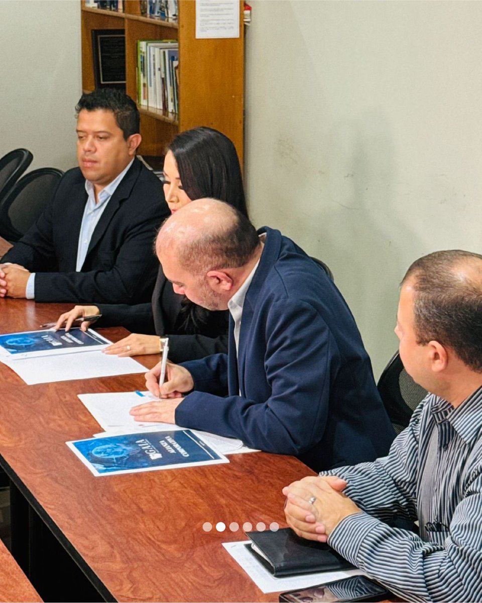 soymsandoval's tweet photo. ¡Hoy es un día histórico para Gaia Business School! Estamos emocionados de anunciar nuestra alianza con la Asociación Nacional de Industriales en Honduras, ¡un paso gigante hacia la transformación educativa y el impulso empresarial en la región! 🚀🌟 #EducaciónTransformadora https://t.co/Cju18JK73Q