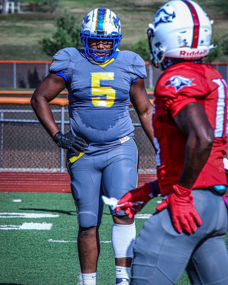 Coaches If you are looking for a Transfer Versatile Defensive Lineman to come in for the fall? Then I’m your guy and my recruitment is still 110% open‼️‼️