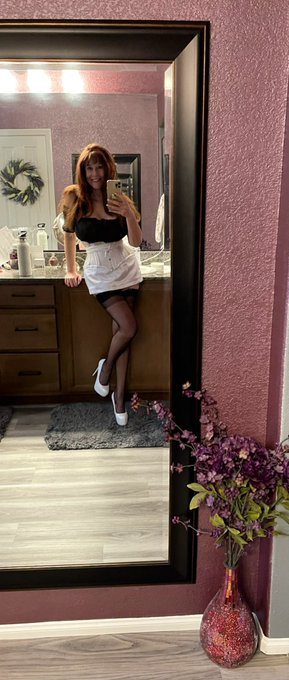 Happy Thursday Baby! 💋 a couple of selfies 2 happy hours and one of me heading to TopGolf..  https://t<a href="/tag/leather"class="tags"><span>#leather</span></a><a href="/tag/corset"class="tags"><span>#corset</span></a><a href="/tag/fetish"class="tags"><span>#fetish</span></a><a href="/tag/metal"class="tags"><span>#metal</span></a><a href="/tag/pantyhose"class="tags"><span>#pantyhose</span></a><a href="/tag/crotchless"class="tags"><span>#crotchless</span></a>