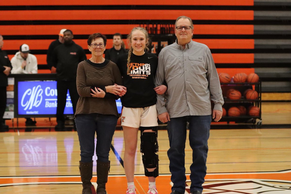 Tecumseh Girls Bball (@tecumsehgbball) on Twitter photo What a great night for our senior Mackenzie Guenther. Due to an acl tear she hasn’t been able to get on the floor this season. But tonight she scored her first career points with an assist from <a href="/MaddyVanblack/">Maddy VanBlack</a> and a little help from Hanover Horton. Great sportsmanship! ❤️ What a great night for our senior Mackenzie Guenther. Due to an acl tear she hasn’t been able to get on the floor this season. But tonight she scored her first career points with an assist from <a href="/MaddyVanblack/">Maddy VanBlack</a> and a little help from Hanover Horton. Great sportsmanship! ❤️
