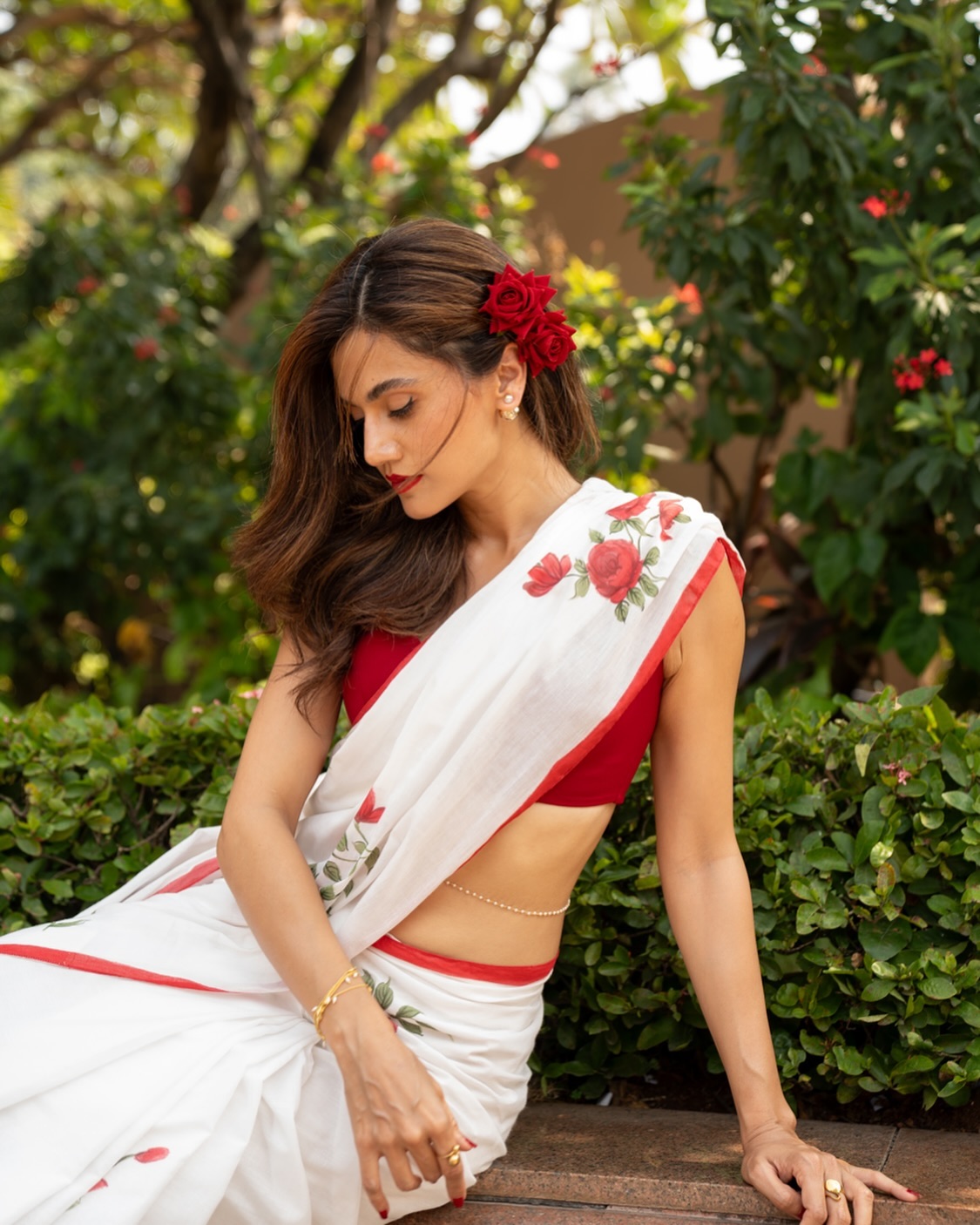 GHjIwb8akAAQR7E?format=jpg&name=large