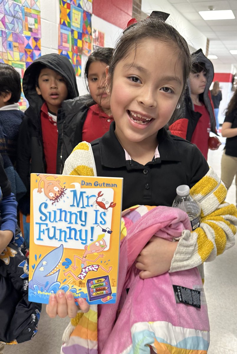 There was so much love and excitement celebrating our latest book bundle winners! @rbpsEAGLES #RBBisBIA