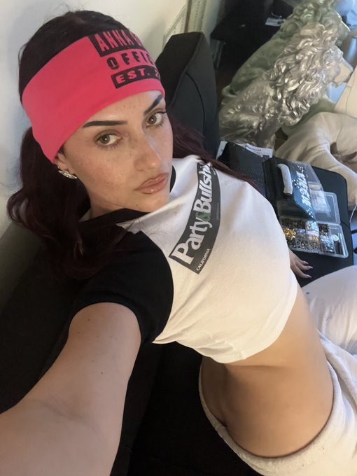 Quick break 😝 https://t.co/DBAmU6YLKi