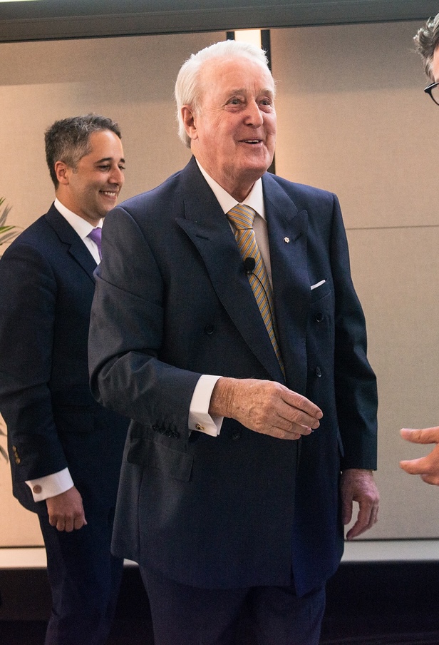Years ago at a BrianMulroney talk I sat front row wearing socks with Trudeau smiling at him.
I caught the PM looking down throughout, losing his train of thought. Walking off stage he grabbed my elbow, looked down and gave me a knowing 'you son of a bïtch' smile.#RIPbrianmulroney