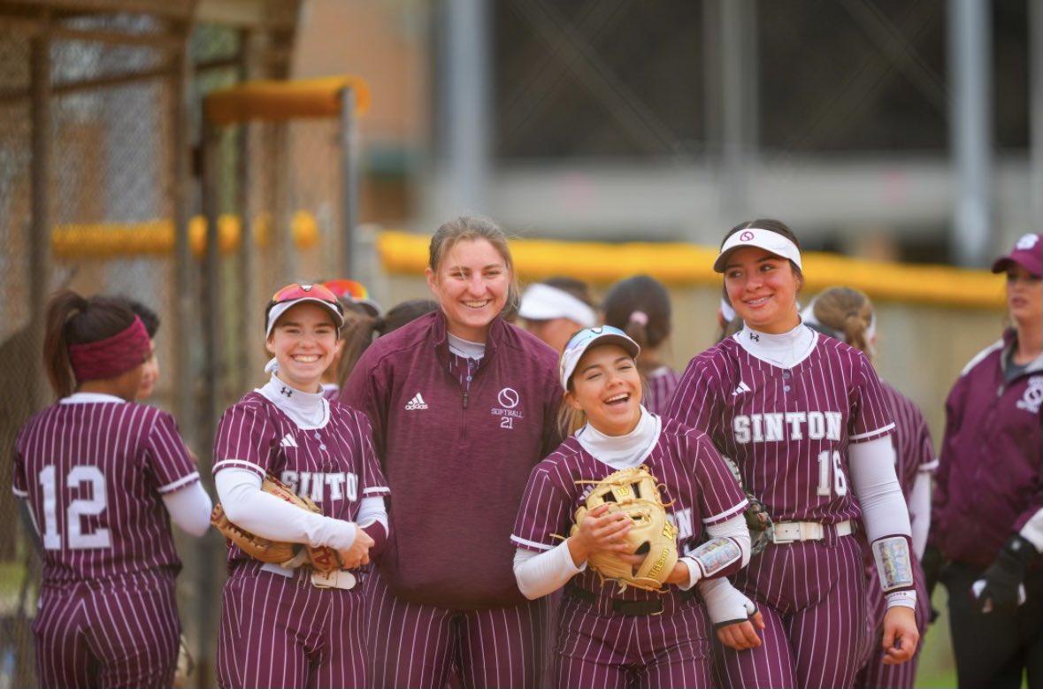 Sinton Lady Pirate Softball tweet media