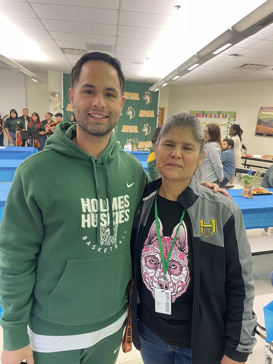 Wow - THANK YOU, Ms. Martha for 33 years at Holmes HS! Absolutely remarkable. You will no doubt be missed. Enjoy retirement! @NISDHolmes @NISD @nisd_nsite