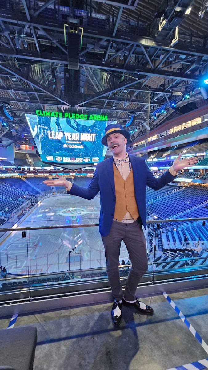 Deko_Gurl's tweet image. Is this not fabulous?! #LeapDayWilliam #seakraken #climatepledgearena #skeep