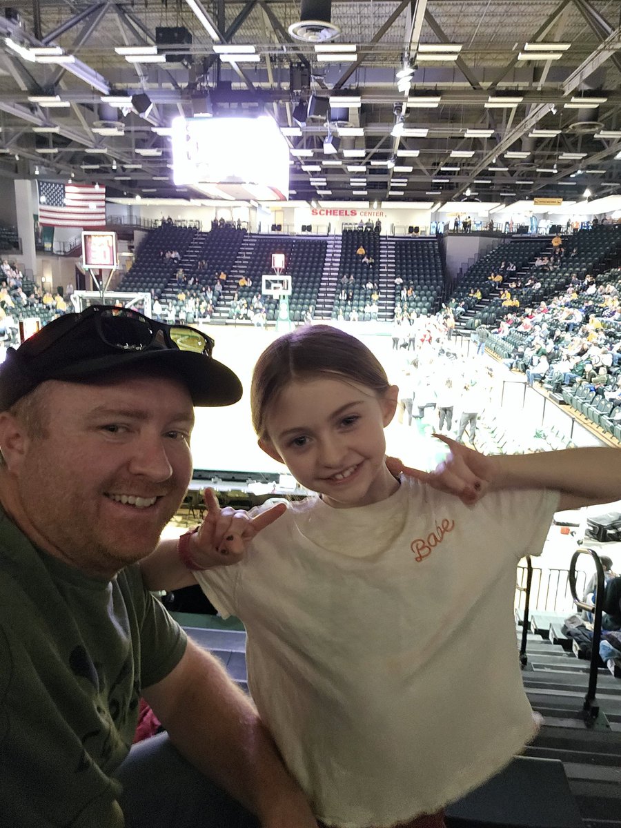 Mtanhoff's tweet image. #scheelsgameday