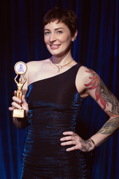 Your next wonderful presenter for the Bloom Awards 2024 is the amazing @RaeRiley_ ! Make sure to check