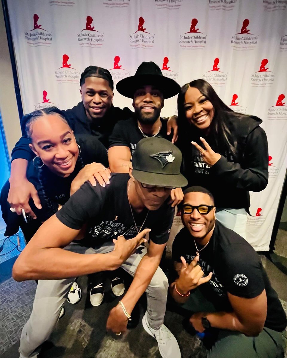 Shari_Nycole's tweet photo. We put in that work today on the @WMJShow for @StJude , and I’m so grateful to have been on the airwaves to help raise money for this incredible organization!
You can help children and families in the cancer fight by donating TODAY and calling 800-411-9898.
#StJude
#WMJS https://t.co/bx3TUhIkpt