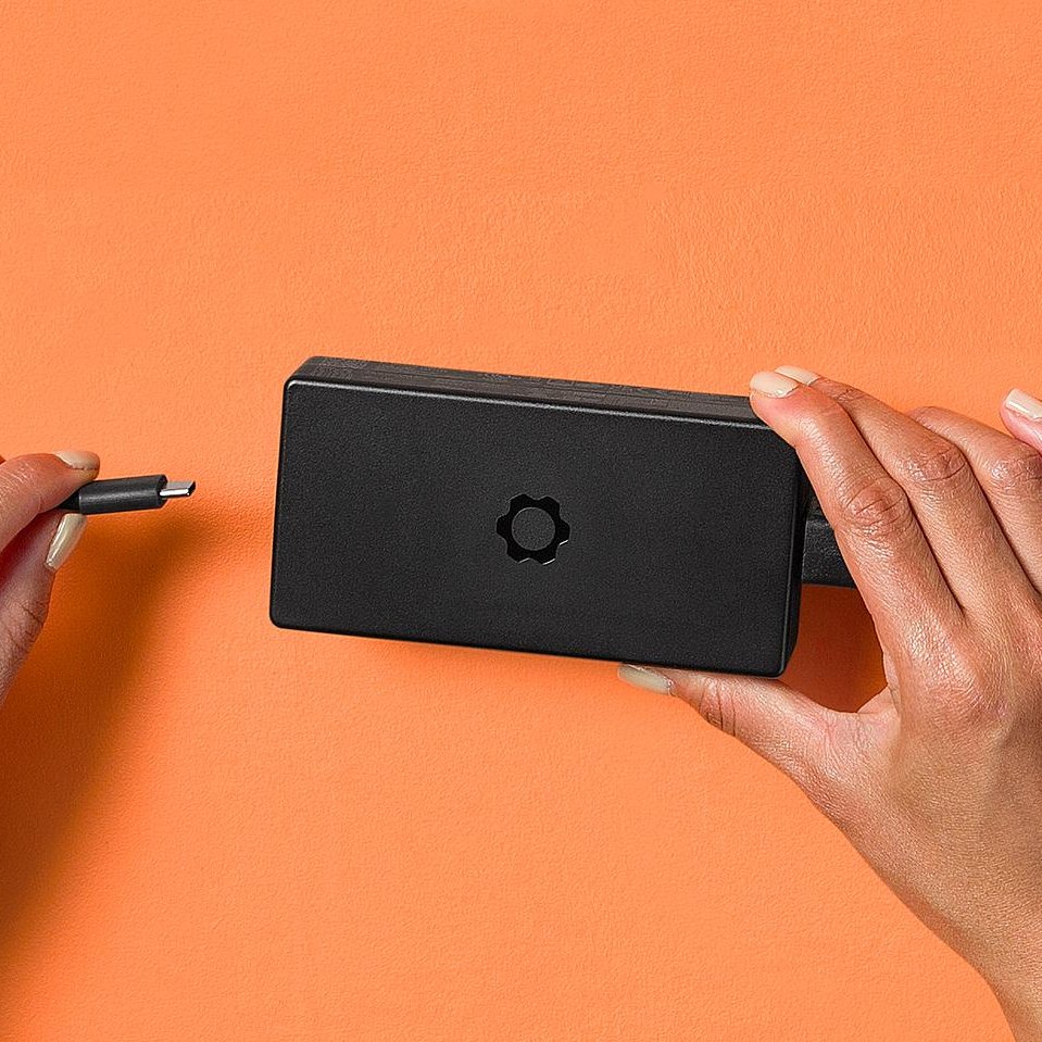 FrameworkPuter's tweet photo. We built the world's first 180W USB-C power adapter without realizing it.  We just thought the new EPR standard was an obvious win, so we designed an adapter around it for Framework Laptop 16.  We now have the adapter in stock in the Marketplace: https://t.co/pN1UdKAkz8 https://t.co/lRo8tbNUog