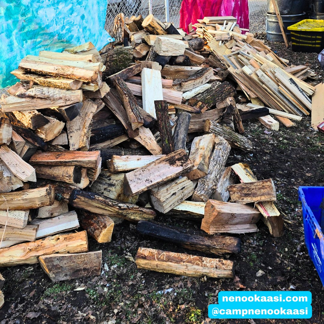 campnenookaasi's tweet image. Miigwech.
We're shaken and tired, but together we are rebuilding to keep each other as safe as we can until we have achieved real long term solutions.
Thank you to everyone who brought supplies and spent the day helping to move and get setup at 2839 14th Ave S, Minneapolis