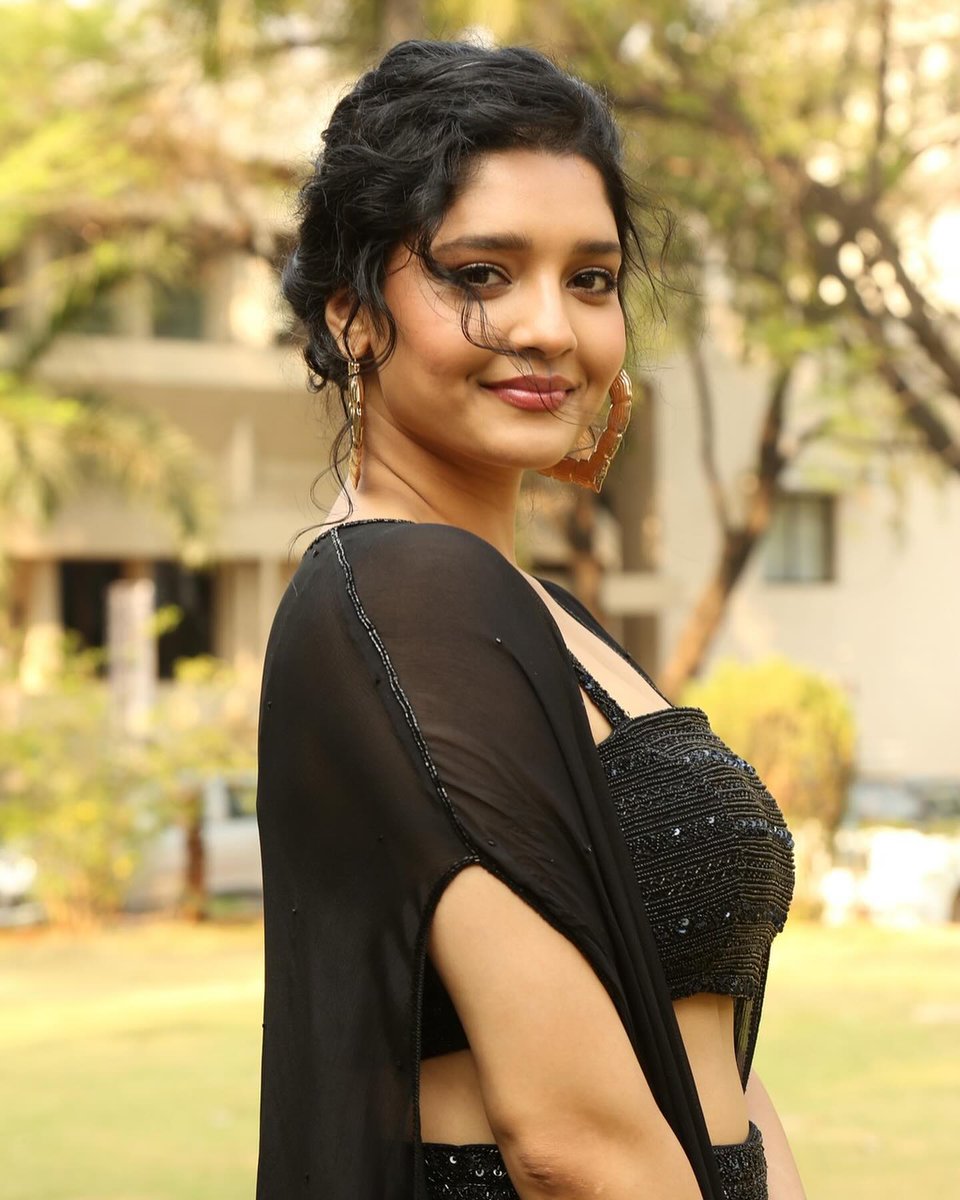 #RitikaSingh 🖤😻