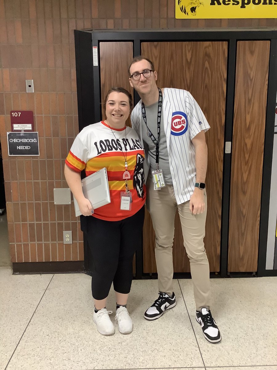 FLWWILDCATS's tweet photo. Spirit Week always adds a little spice & variety to the day! From colors to game day jerseys, tropical to student vs teacher! Canβt wait to see what tomorrows Space Jam will look like!πͺβοΈπβΉοΈββοΈβΉοΈβΉοΈββοΈ #flwwildcats #spiritweek #spiritweek2024 #spiritweekfun #wawmproud #TheWestWay https://t.co/61l21NkSWu