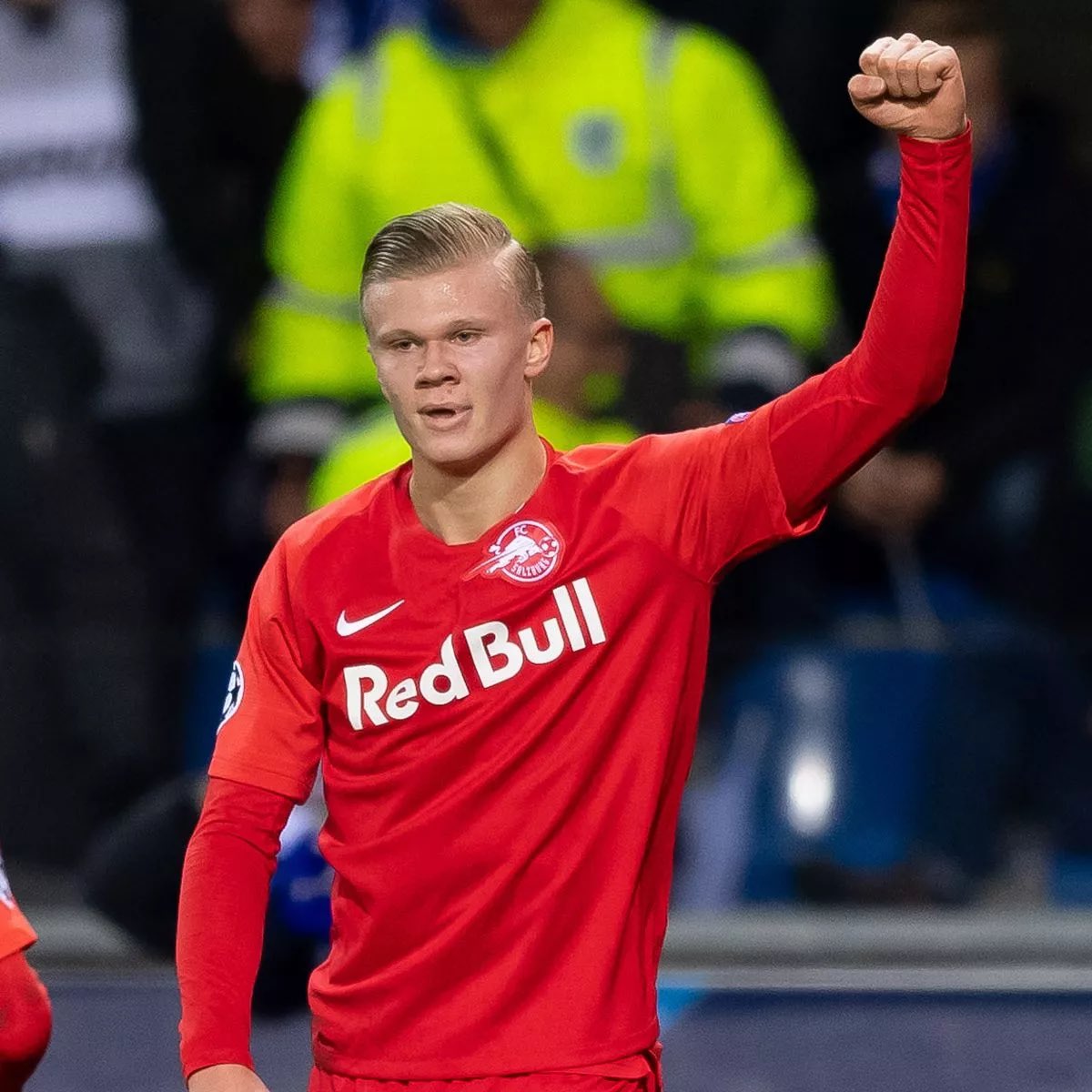 🇳🇴 Napoli president de Laurentiis: “I was on the verge of signing Erling Haaland for €50m from Salzburg”.

“The official proposal was ready but Mino Raiola told me: please, don’t try to sign Erling as I already planned his next move”.