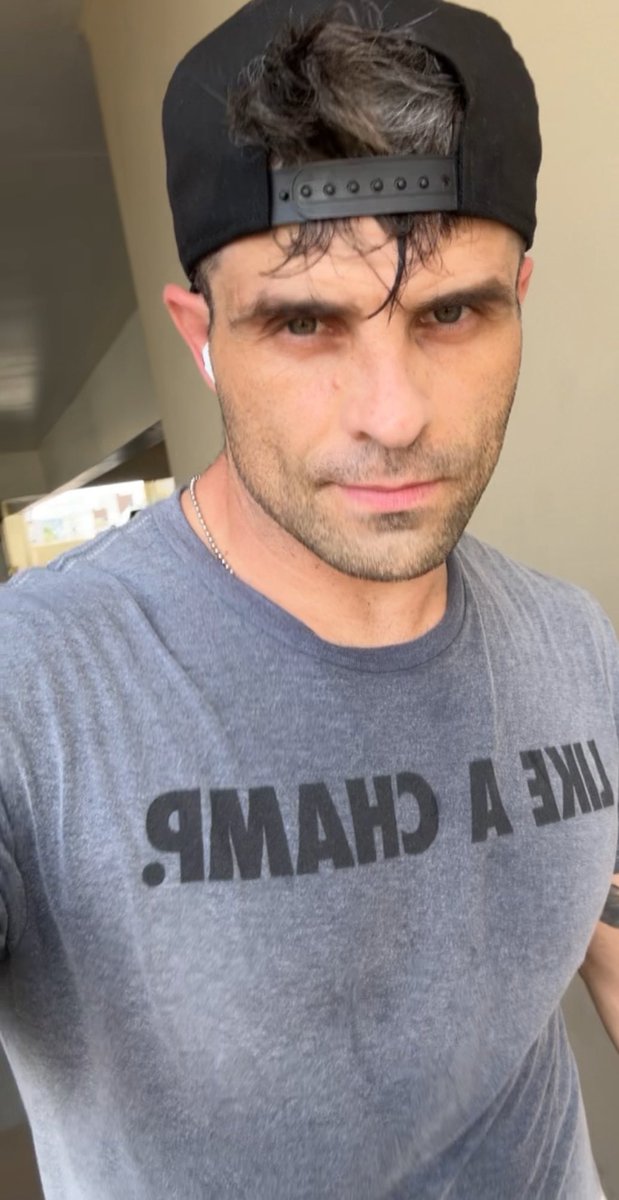 RobbieKlay's tweet image. 💪