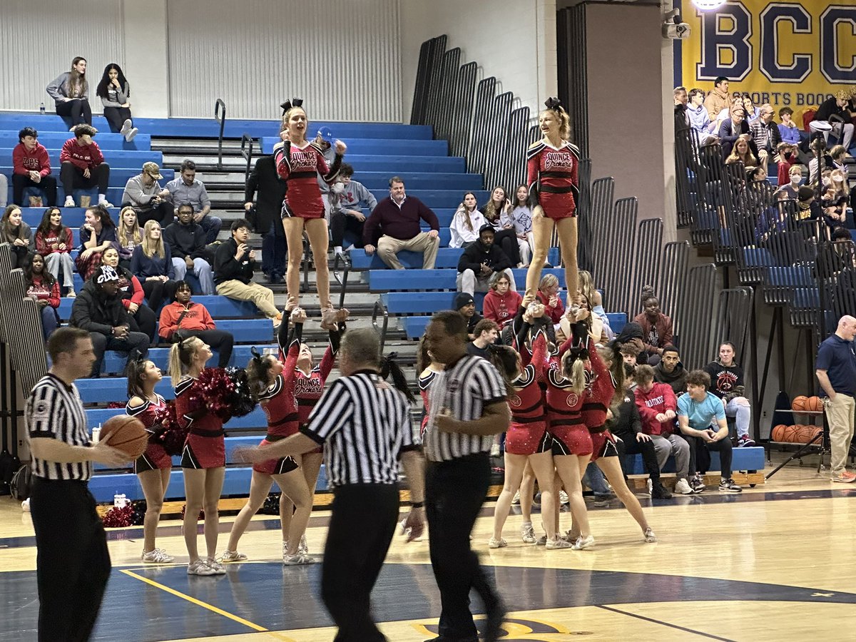 Thank you to <a href="/CheerQo/">QOCheerCoach</a> for supporting the Boys Basketball team tonight as well as your support of the entire athletic program through the Fall and Winter seasons. Great coaches and a great squad! Thank you for representing QO! @QOHSPrin_Thomas <a href="/QOSportsNet/">QO Sports Network</a> <a href="/QOBoosters/">Quince Orchard Boosters</a>