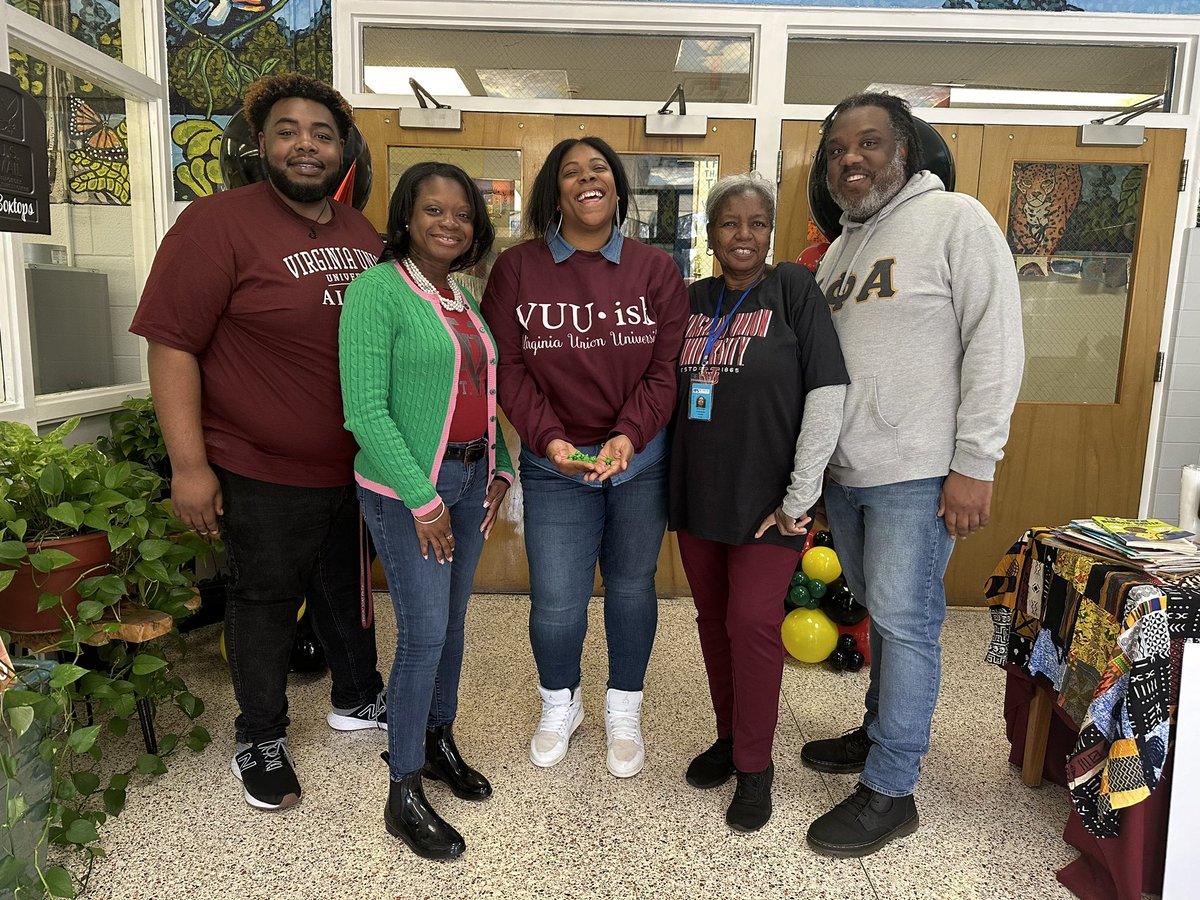 engross's tweet image. Today was rep your favorite HBCU day @Chimborazo_ES! Y’all know what it is! #HailState #VSU 🧡💙🧡💙 @VSU_1882
The VUU panthers may out number us in the building, but @msthomas206 #ChimboTOY and I bring the quality not the quantity! 😂😂😂 Kidding, everyone represented!