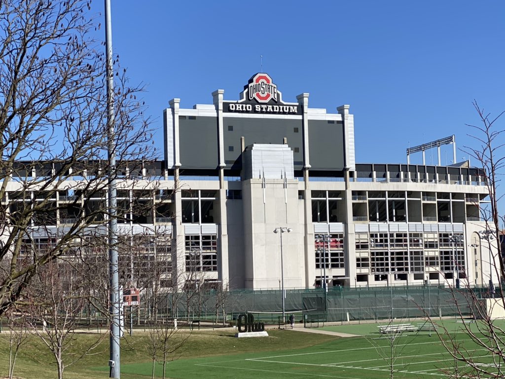 JasonSicklick's tweet image. On #RareDiseaseDay, I want to thank @timpawlik &amp;amp; @OhioStateSurg for the invitation and honor of being the Kathleen Maxwell Visiting Professor to share our work on #SDH #GIST .   1-in-5 cancers are rare/ultrarare.  But, no two cancers are exactly alike…every one is unique &amp;amp; rare.