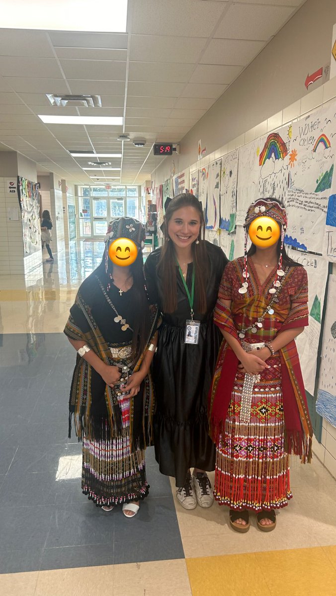 msfrenchin6th's tweet photo. What a wonderful night learning about different cultures. I feel so lucky to be apart of such a diverse school that’s filled with love! #RISDweareone #multiculturalnight #jhe
@JessHarbenElem @drsharonnew https://t.co/kyFurRciki