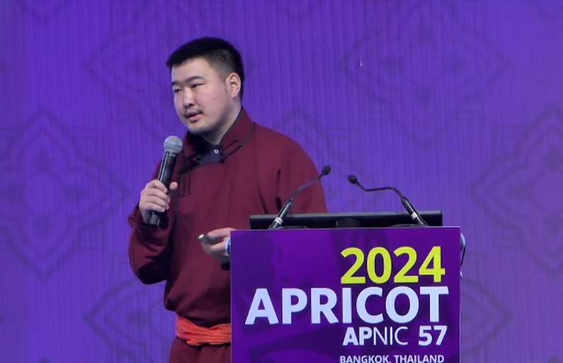 apnic's tweet photo. #Mongolia's Unitel has developed an open-source IP blacklist checker that can send delist requests. Dashzeveg Baatartsogt shares the details at #APRICOT2024. Check out AbuseBox now: https://t.co/TjfVCI7sSc https://t.co/8G1G48zAHz