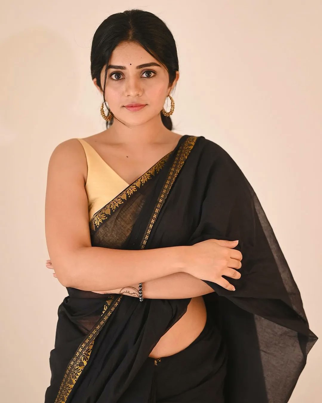 GHjfBs-asAAj_LP?format=jpg&name=large