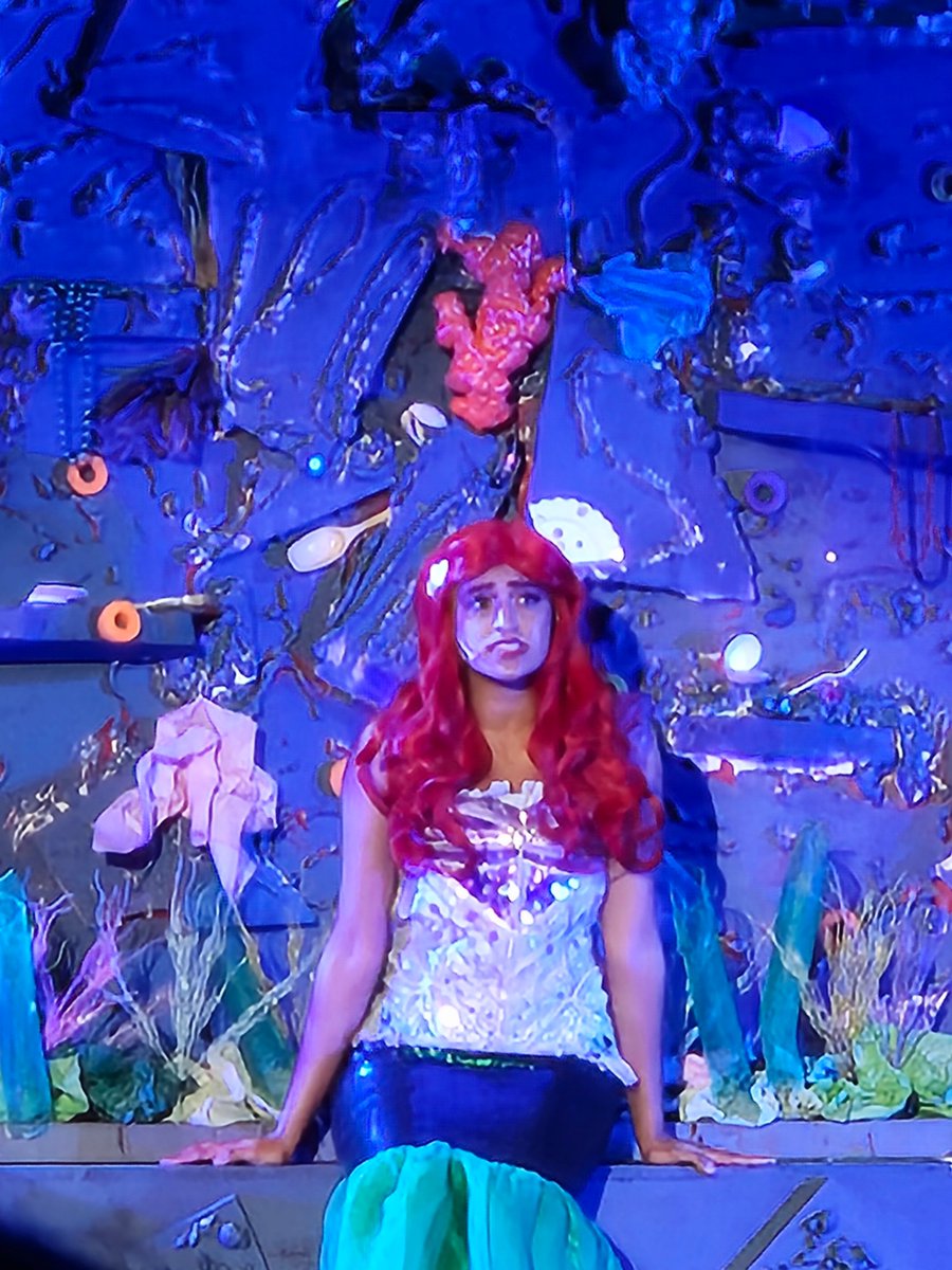 wcsPHSkr's tweet photo. Great opening night for the Page Players &amp; Mrs.Tripp! @wcsPHSmt  The #LittleMermaid was fantastic! @wcsPHSkh https://t.co/hKwJ3sOPrH