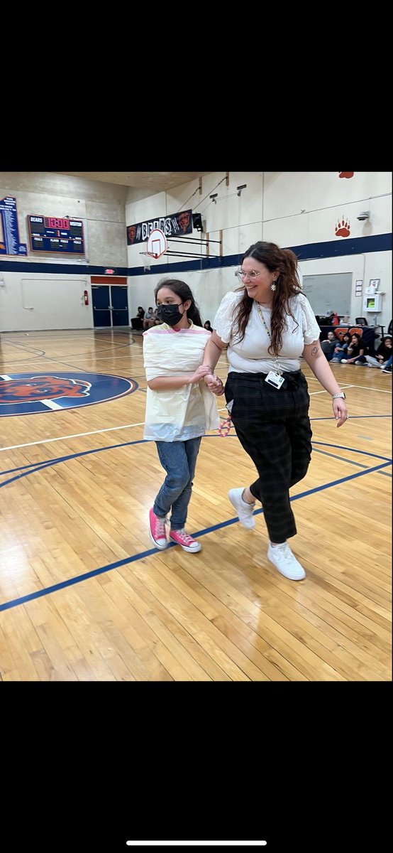 Cat Sage (@catgsage) on Twitter photo This years trashion show was especially fun because Mrs. Aguilar’s class joined us! AND thank you to @Coach_IGarcia for letting us use the gym as our runway! 💙🧡 <a href="/TomBrowneCC/">Tom Browne Middle School</a> This years trashion show was especially fun because Mrs. Aguilar’s class joined us! AND thank you to @Coach_IGarcia for letting us use the gym as our runway! 💙🧡 <a href="/TomBrowneCC/">Tom Browne Middle School</a>