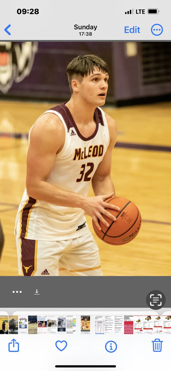Great season for the boys
They finished 34-4 record
KB had a great year 
16p 12.4r 2.5s 2.7a 
25 double doubles 

For his career 
3x 1st team all district 
Conference OFF MVP
Over 1400pts and 1000 rebounds