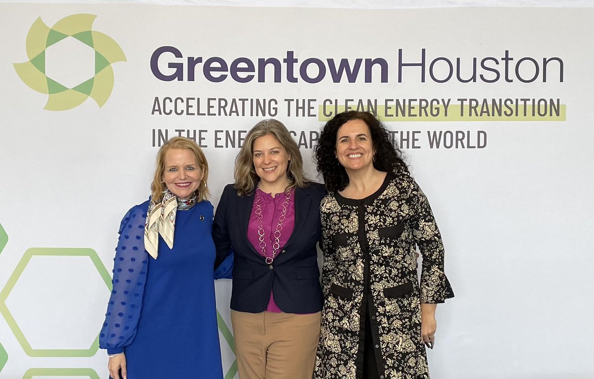 We can only achieve our energy & climate goals with everyone at the table. This week, DAS Harrington met with @AllyEnergyInc at Greentown labs to discuss strategies & best practices for promoting women's recruitment, retention, & promotion in the energy sector. Looking forward to…