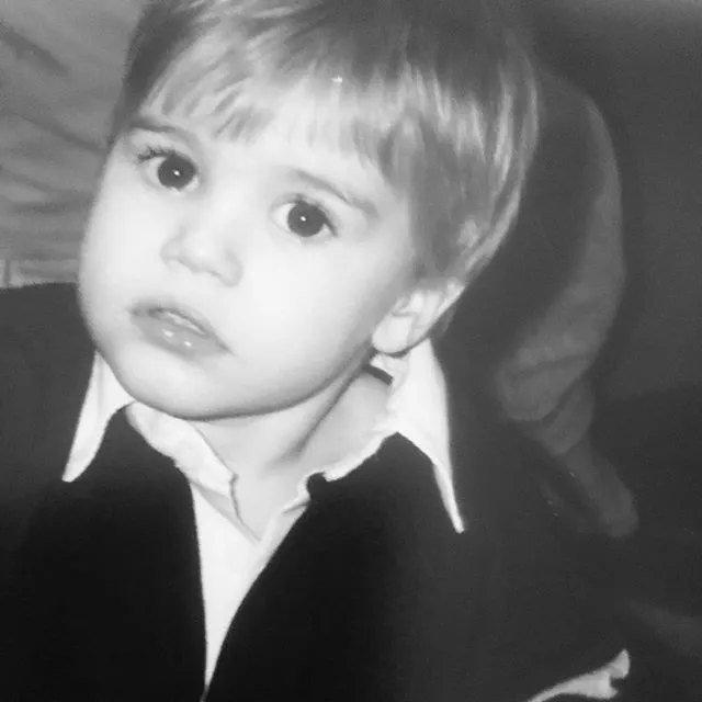 updatecharts's tweet image. Justin Bieber está completando 30 anos de idade.