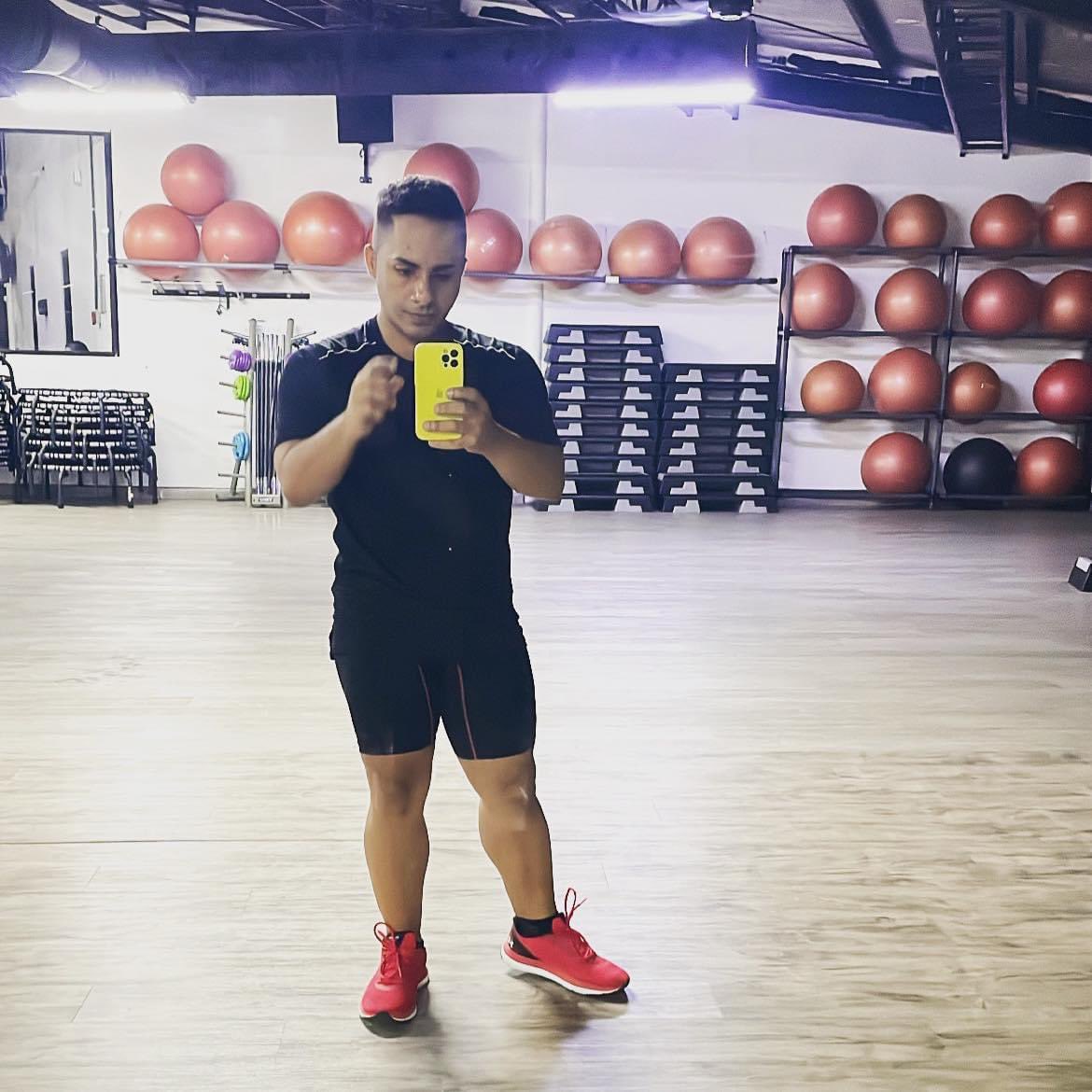 viko0990's tweet photo. 💪🏻😎 https://t.co/oDwupflXII