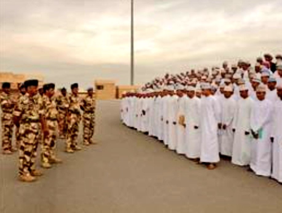 حان الوقت للنظر بجدية في فرض التدريب العسكري على الطلاب بعد الثانوية العامة، لما يحمله من فوائد عديدة تساهم في تعزيز النظام والولاء للوطن.