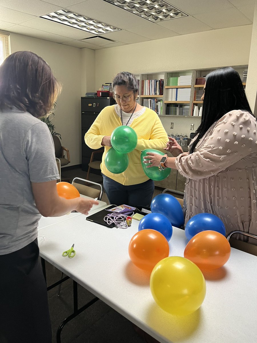 As we gear up for the new science TEKS, let’s embrace an exciting engineering challenge with a spirit of healthy competition. The dedicated ISs @SanElizarioISD are ready for this next step forward! What lies ahead? Diving into a 3D framework. #ScienceRocks @SusanaFrescas