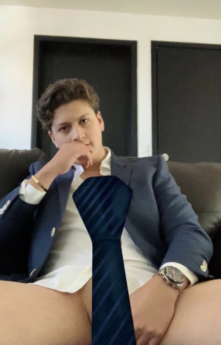 Solo hay una forma de darte el aumento 👅🍆🔥  https://t.co/SgouNxZNAY https://t.co/sbjwhXnAlS