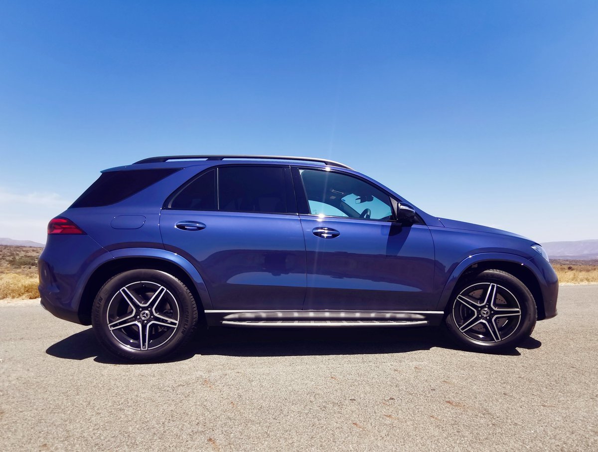 Mashele333's tweet image. The refreshed Mercedes Benz GLE in sodalite blue metallic.
#LostInLuxury #MercedesBenzSA #MercedesBenzGLE