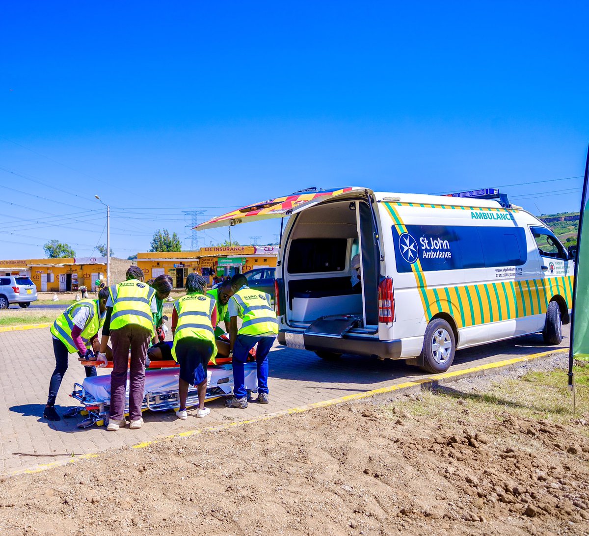 ♥️ In our commitment to support the well-being of travelers and communities, @BountifulSafari through our #BountifulCARES initiative is proud to partner on the new @StJohnKenya Karai Trauma Clinic offering life-saving care on the Nairobi-Nakuru Highway.