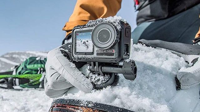 Market_Reports's tweet image. 📸 The market for #WearableCameras is booming, fueled by the rising popularity of #AdventureSports, the growing trend of #LifeLogging, and the increasing need for #PersonalSecurity: bit.ly/48MS9MZ

#TechTrends #AdventureTech #wearables #cameras