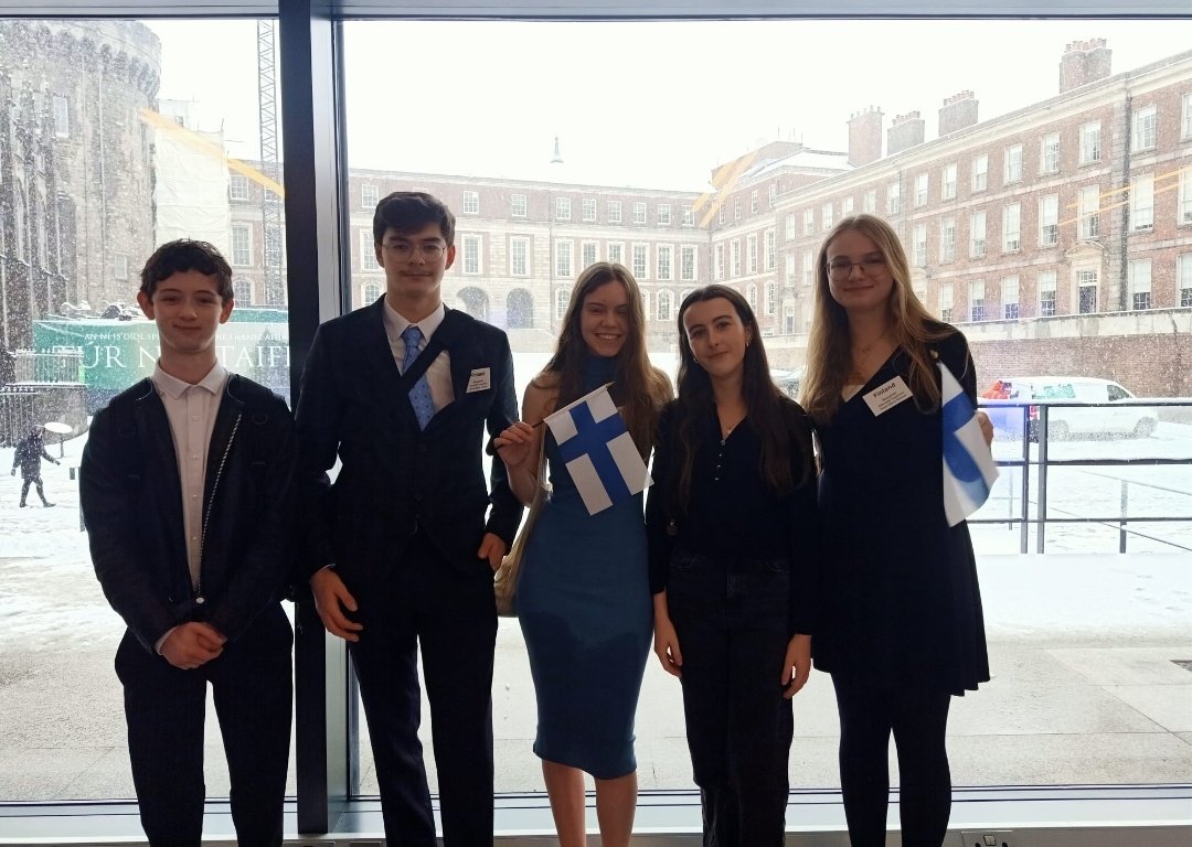 On this snowy morning, our TY's are representing Finland in the model EU council at @dublincastleOPW today 🏰 #modelcouncil